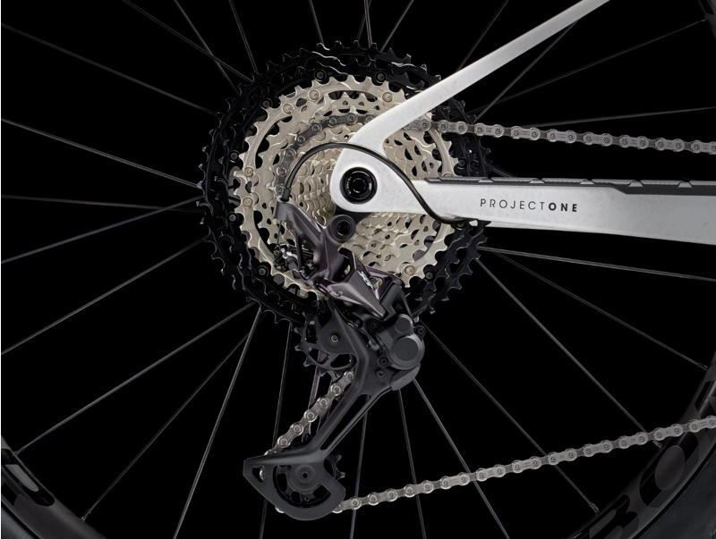 Trek Supercaliber 9.8 XT Full Suspension Mountain Bike 2023 in White/Gravel-3